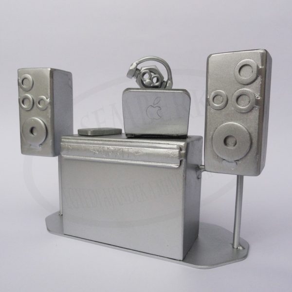 DJ - Image 2